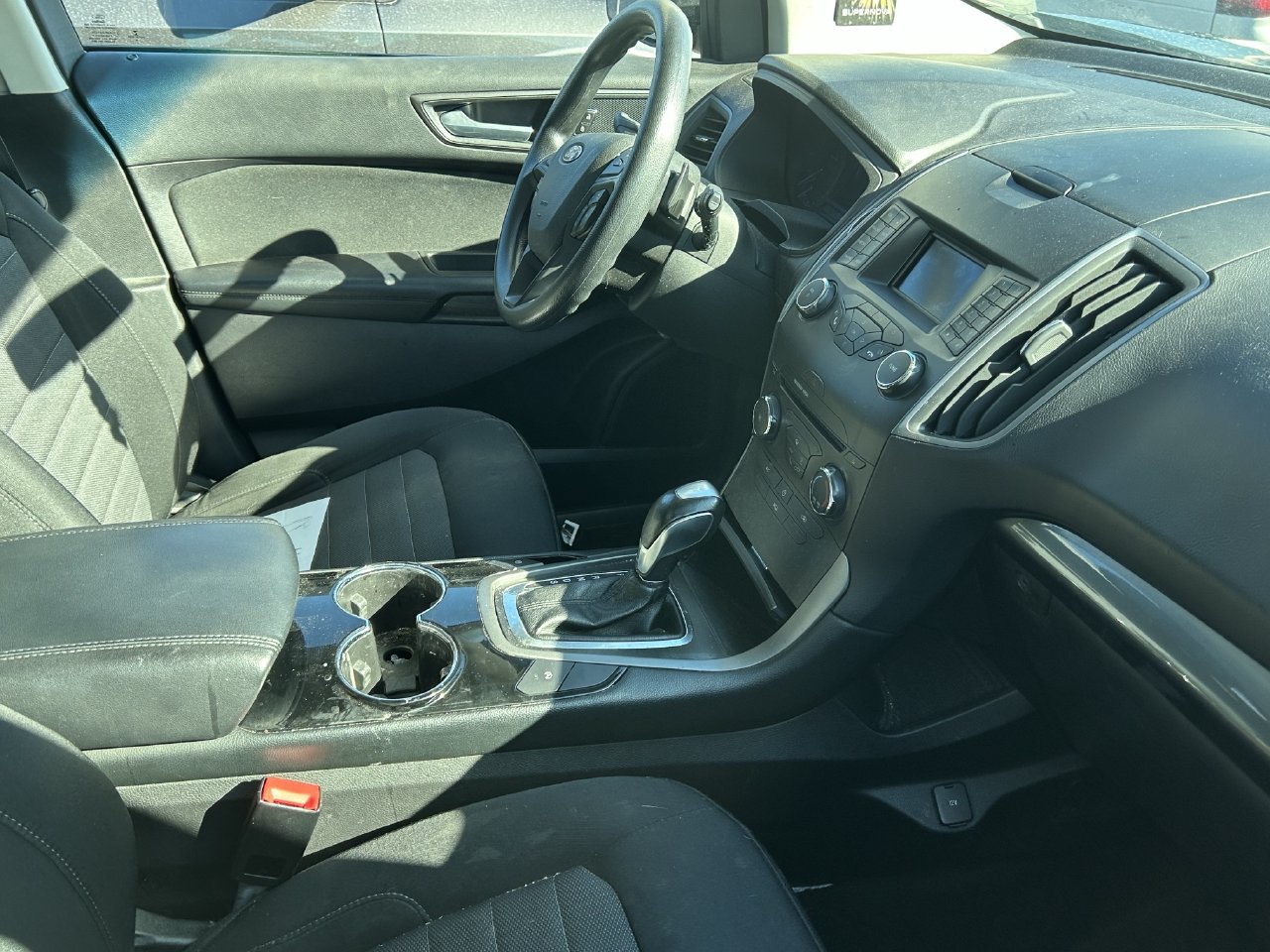 Used 2018 Ford Edge SE FWD image 9