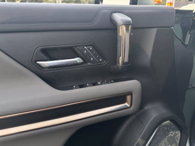 Used 2024 GMC Hummer EV 3X w/ LPO, Illumination Package AWD/4WD image 12
