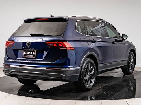 Used 2023 Volkswagen Tiguan SE w/ Panoramic Sunroof Package FWD image 10