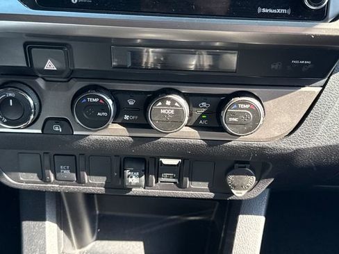 Certified 2023 Toyota Tacoma SR5 AWD/4WD image 28