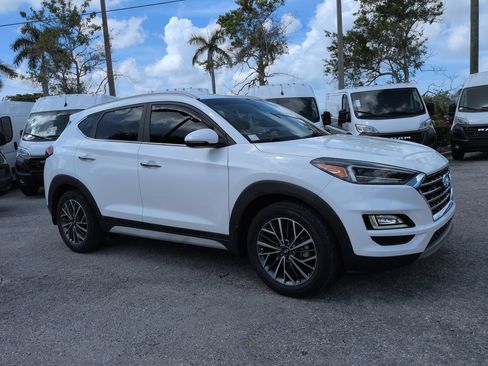 Used 2020 Hyundai Tucson Limited FWD image 2