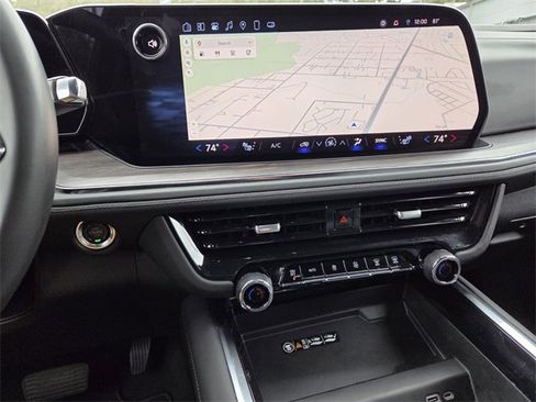 Certified 2025 Chevrolet Tahoe LT image 30