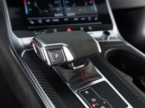 Used 2024 Audi RS 6 performance AWD/4WD image 25