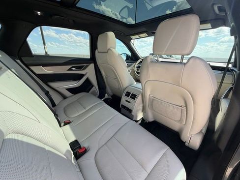 Used 2025 Jaguar F-PACE R-Dynamic S AWD/4WD image 16