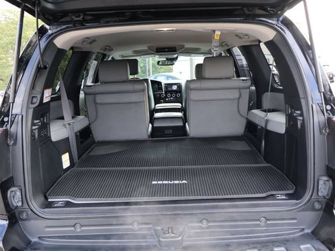 Used 2019 Toyota Sequoia Platinum AWD/4WD image 16