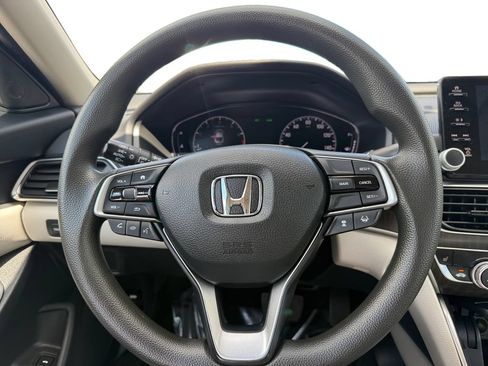 Used 2018 Honda Accord EX image 12
