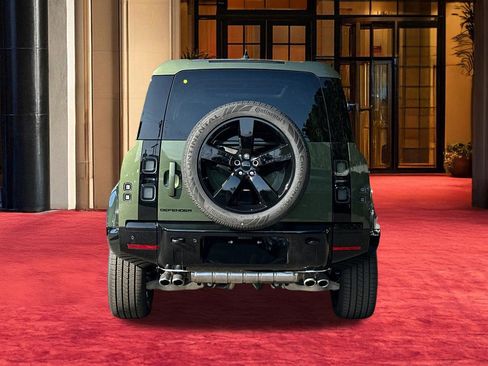 New 2026 Land Rover Defender 110 X-Dynamic SE AWD/4WD image 7