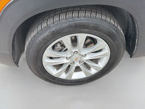 Used 2023 Chevrolet TrailBlazer LS FWD image 29