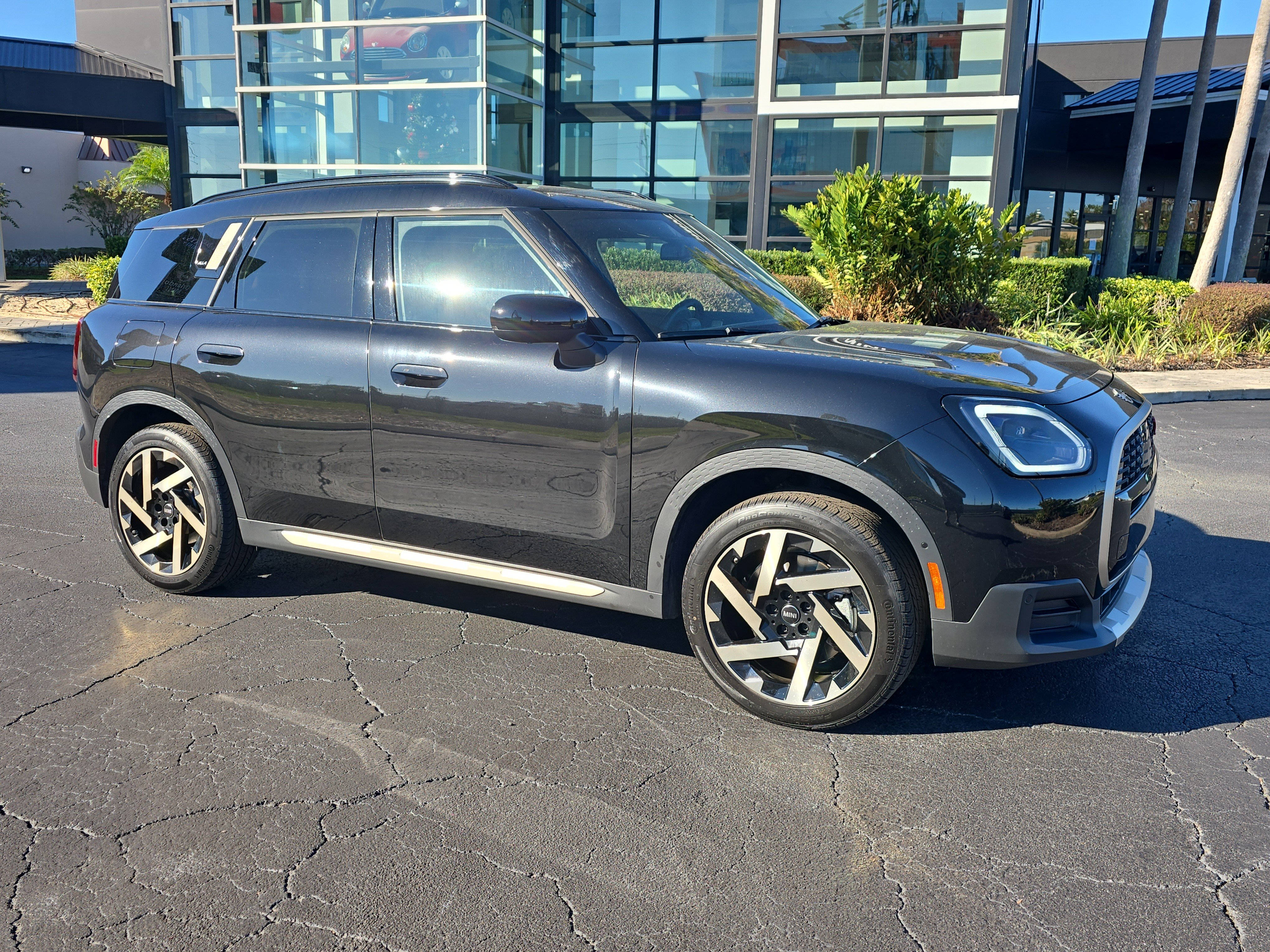 Used 2025 MINI Cooper Countryman S AWD/4WD image 2
