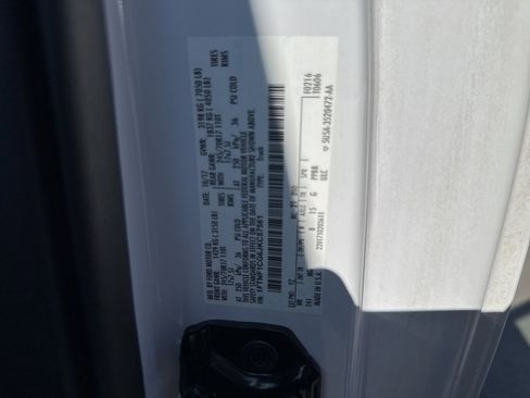 Used 2018 Ford F150 XLT image 15