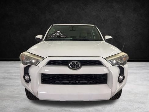 Used 2014 Toyota 4Runner SR5 image 6