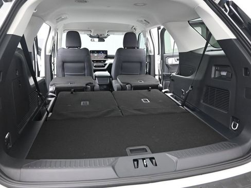 New 2026 Ford Explorer Active RWD image 22