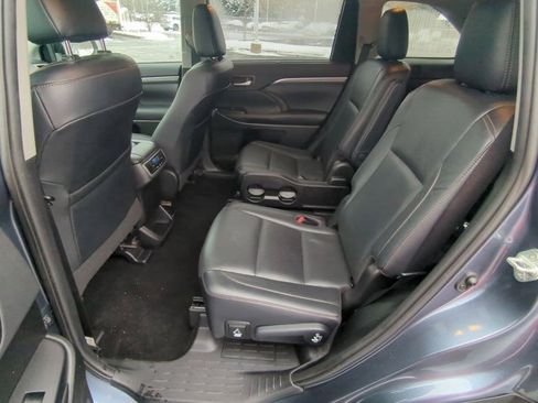 Certified 2019 Toyota Highlander Limited image 17