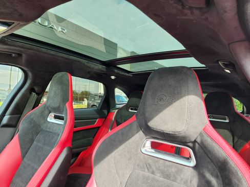 Used 2026 Jaguar F-PACE SVR AWD/4WD image 12