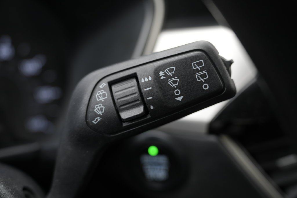 Used 2020 Ford Escape SE FWD image 47