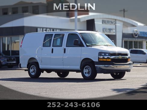 Used 2025 Chevrolet Express 2500 w/ Driver Convenience Package RWD image 1