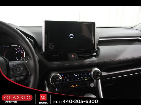 Certified 2025 Toyota RAV4 XLE AWD/4WD image 9