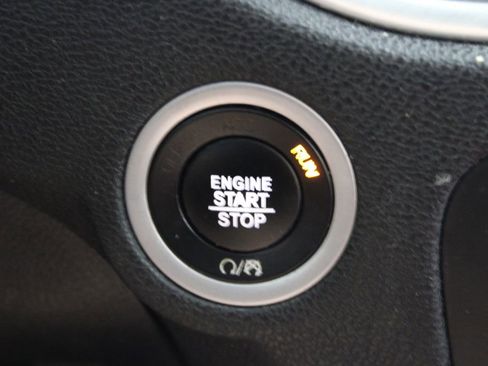 Used 2022 Dodge Charger SXT RWD image 36