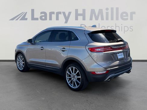 Used 2019 Lincoln MKC Reserve FWD image 3