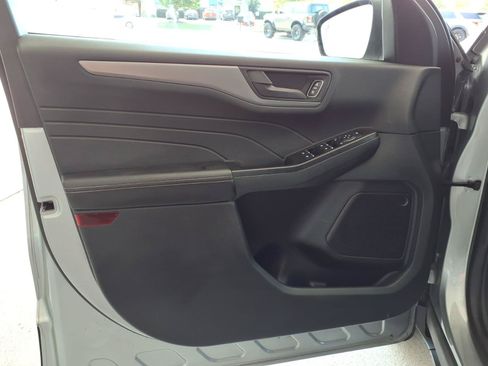 Used 2024 Ford Escape Active AWD/4WD image 6