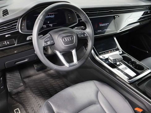 Used 2025 Audi Q8 Premium Plus w/ Premium Plus Package image 4