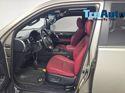 Used 2023 Lexus GX 460 Premium w/ Premium Package AWD/4WD image 7