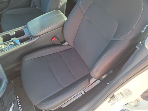 Used 2024 Nissan Sentra S FWD image 13