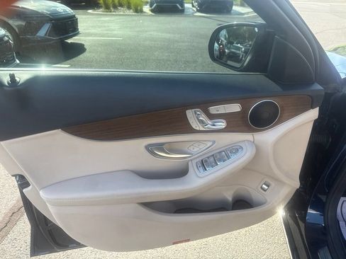 Used 2021 Mercedes-Benz C 300 4MATIC Sedan image 12