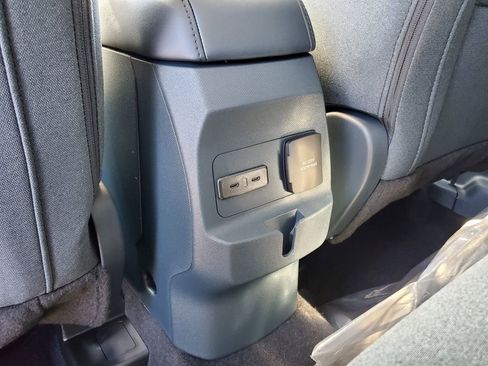 New 2025 Ford Maverick XLT w/ XLT Luxury Package image 29