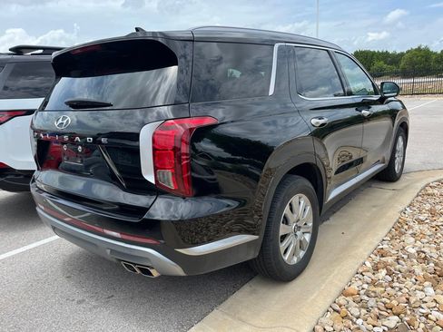 Used 2025 Hyundai Palisade SEL FWD image 3