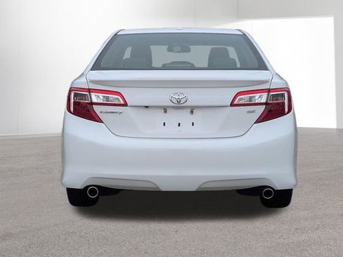 Used 2012 Toyota Camry SE image 6