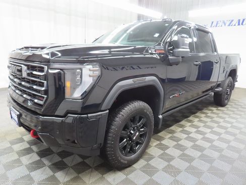 Used 2025 GMC Sierra 2500 AT4 w/ AT4 Premium Plus Package image 6