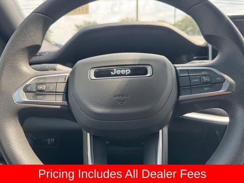 Used 2025 Jeep Compass Sport AWD/4WD image 16