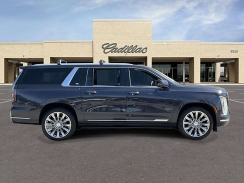 Certified 2026 Cadillac Escalade ESV Platinum Luxury w/ LPO, Radiant Package AWD/4WD image 4