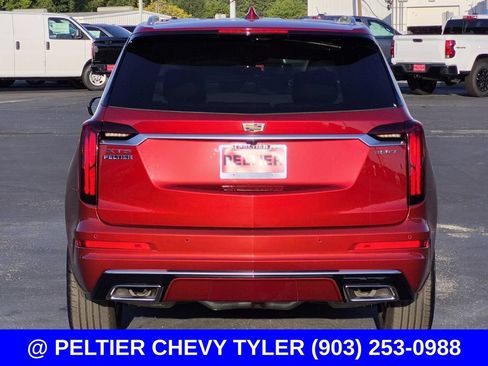 Used 2025 Cadillac XT6 Luxury FWD image 5