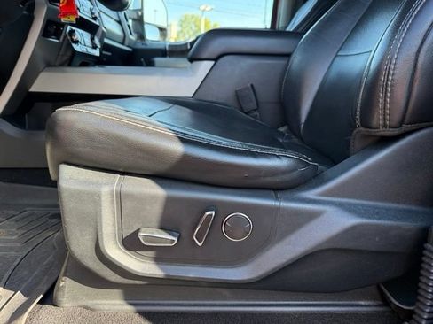 Used 2019 Ford F250 Lariat w/ Chrome Package AWD/4WD image 16