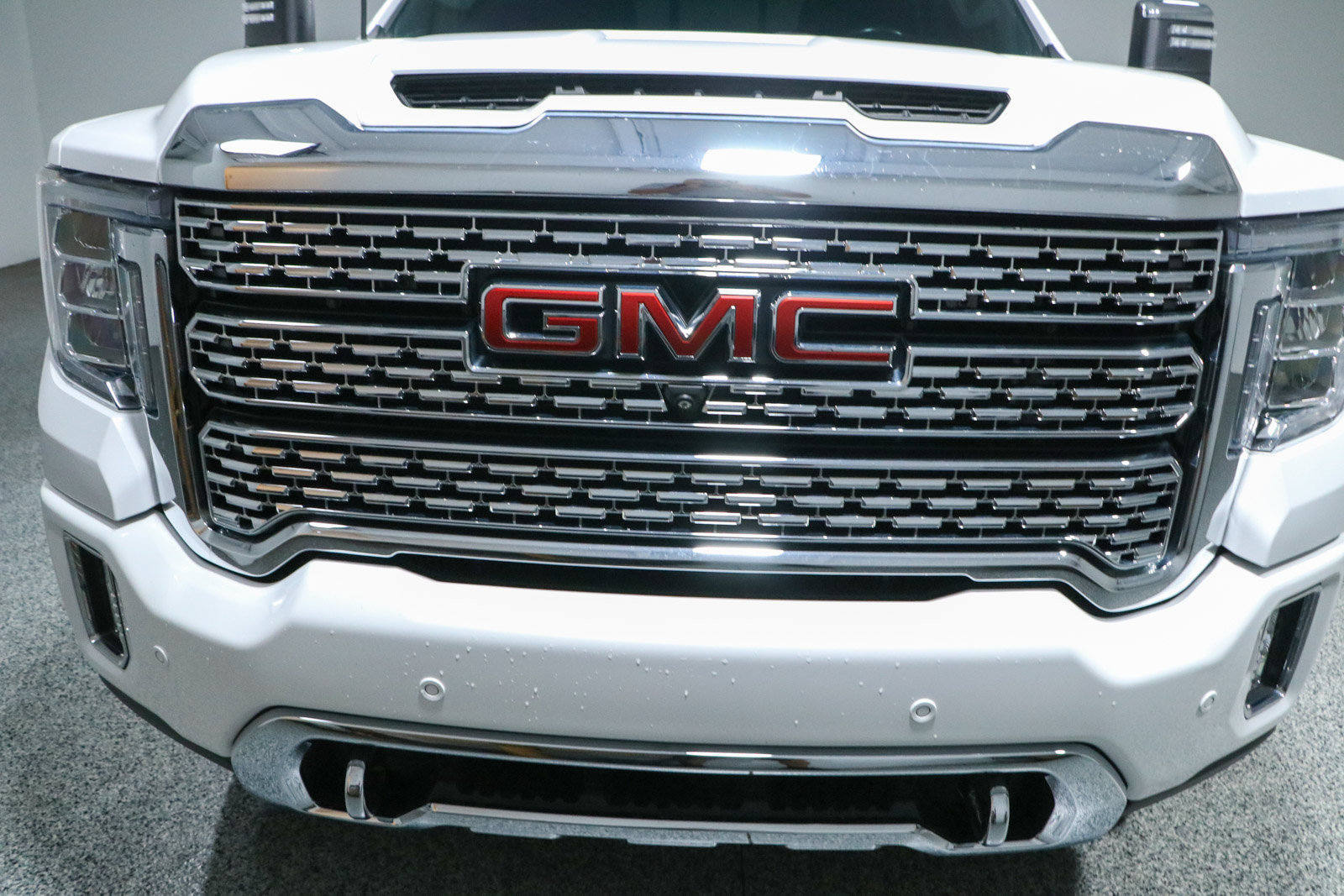 Used 2022 GMC Sierra 2500 Denali w/ Snow Plow Prep/Camper Package AWD/4WD image 4