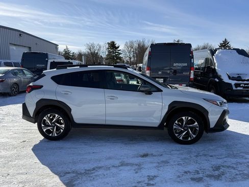 Used 2024 Subaru Crosstrek 2.0i Premium image 8