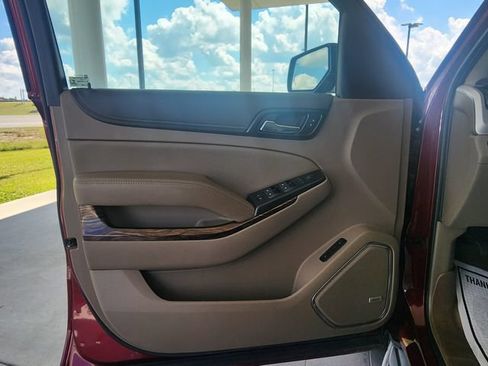 Used 2020 GMC Yukon SLT w/ Open Road Package AWD/4WD image 11