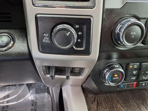 Used 2021 Ford F350 Lariat w/ Lariat Ultimate Package AWD/4WD image 18