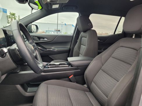 Used 2025 Chevrolet Equinox LT AWD/4WD image 11