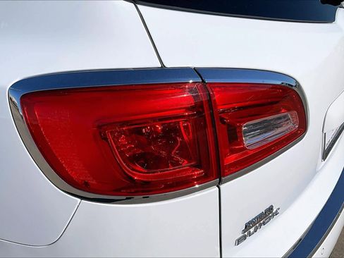 Used 2017 Buick Enclave Leather image 27