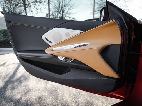 Used 2022 Chevrolet Corvette 2LT w/ Z51 Performance Package image 16