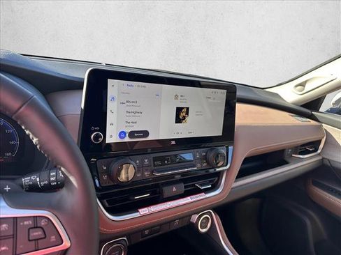 New 2026 Toyota Corolla Cross XLE image 13