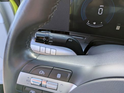 Used 2024 Hyundai Kona SEL image 43