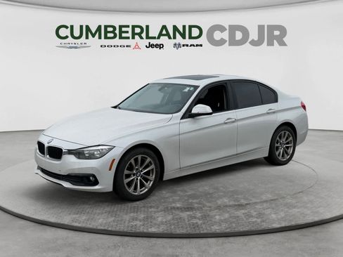 Used 2017 BMW 320i xDrive Sedan AWD/4WD image 1