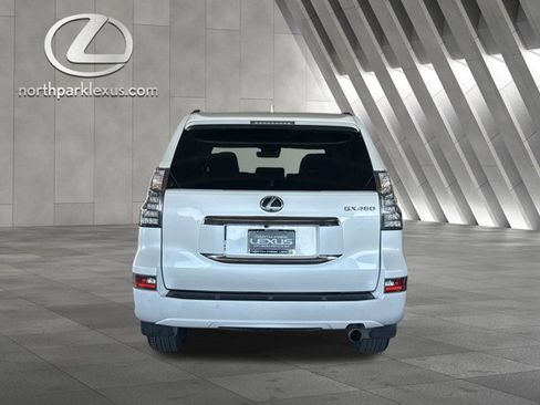 Used 2022 Lexus GX 460 Premium image 8