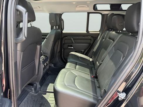 Certified 2025 Land Rover Defender 110 S AWD/4WD image 25