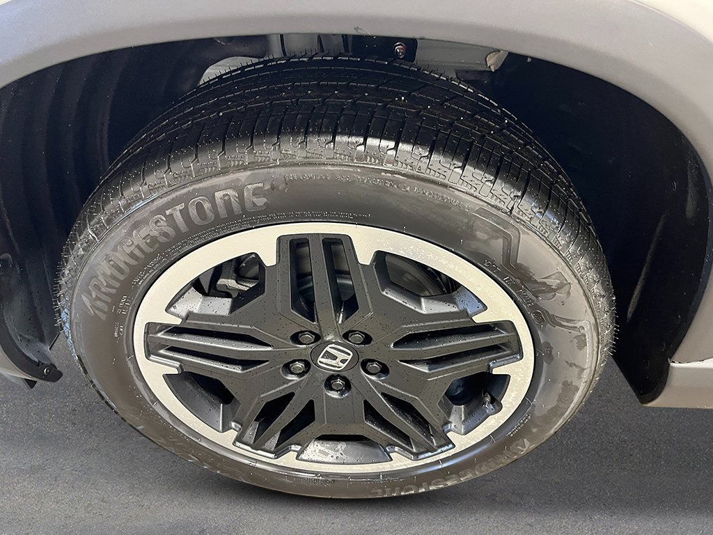 New 2026 Honda Pilot Touring image 11