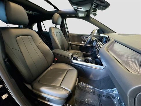 Certified 2022 Mercedes-Benz GLA 250 4MATIC image 28